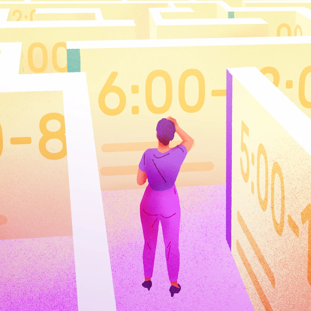Une gestionnaire vue en plongée dans un labyrinthe. Sur les murs sont représentés des quarts de travail.