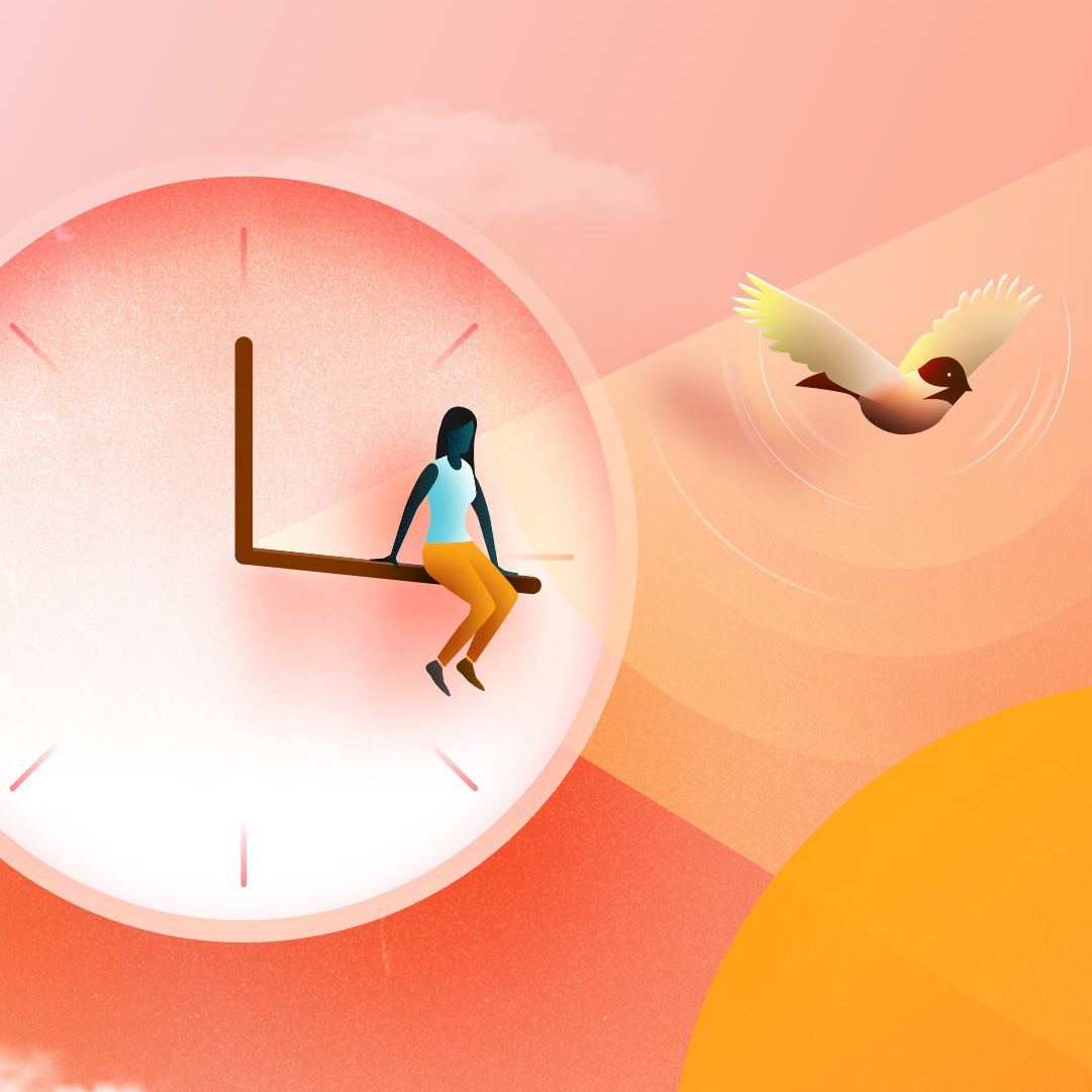 Jeune femme assise qui attend que le temps passe parce qu'elle procrastine à faire son travail